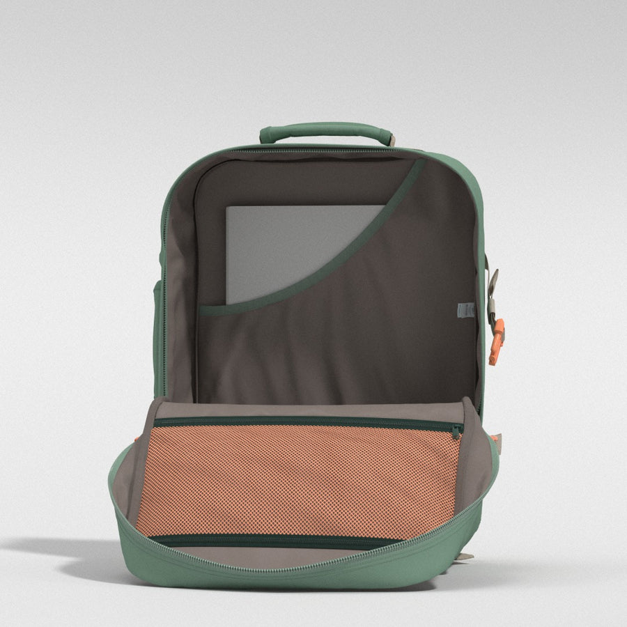 Classic Cabin Backpack 44L