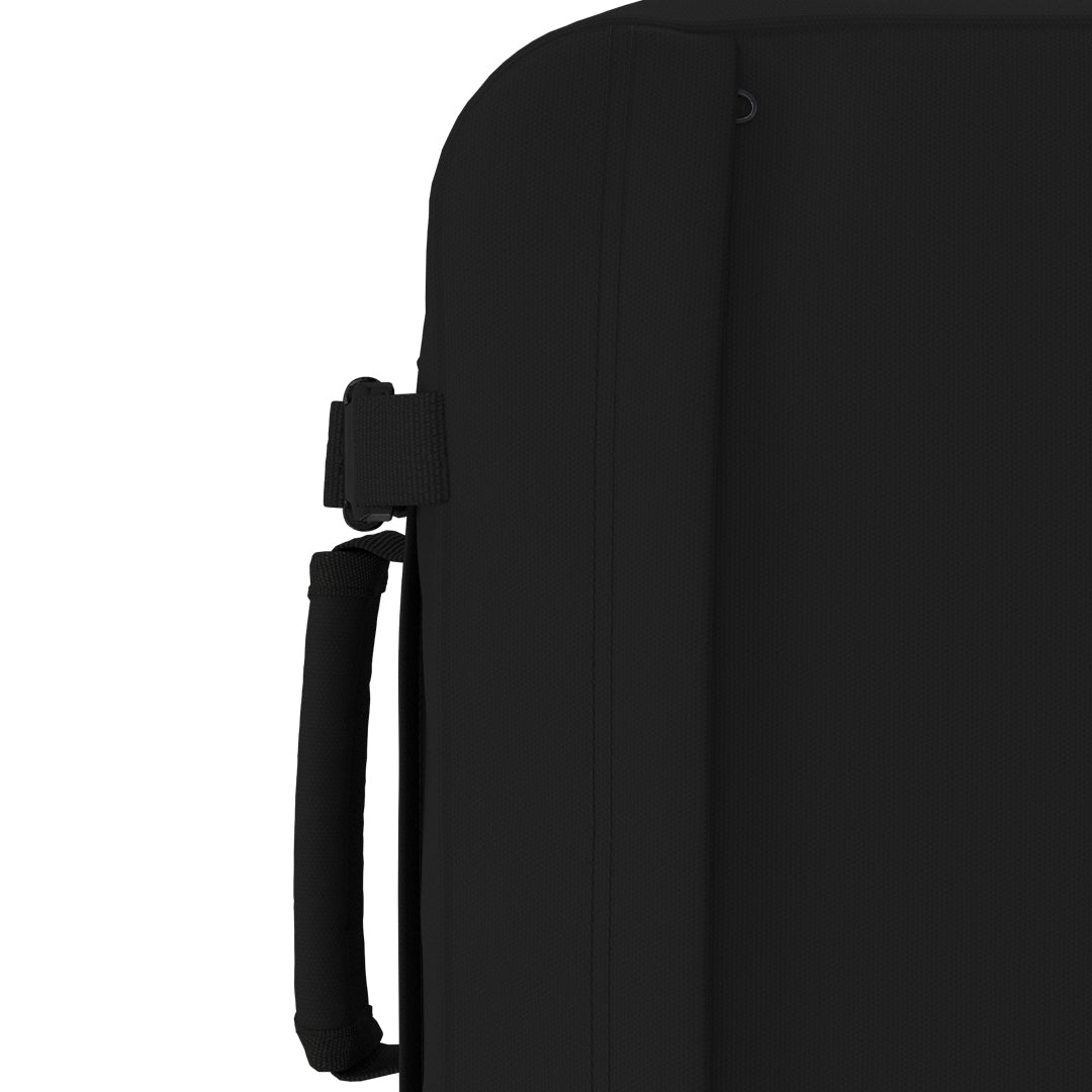 <tc>Classic</tc> Sac à Dos Tech 28L <tc>Absolute Black</tc>