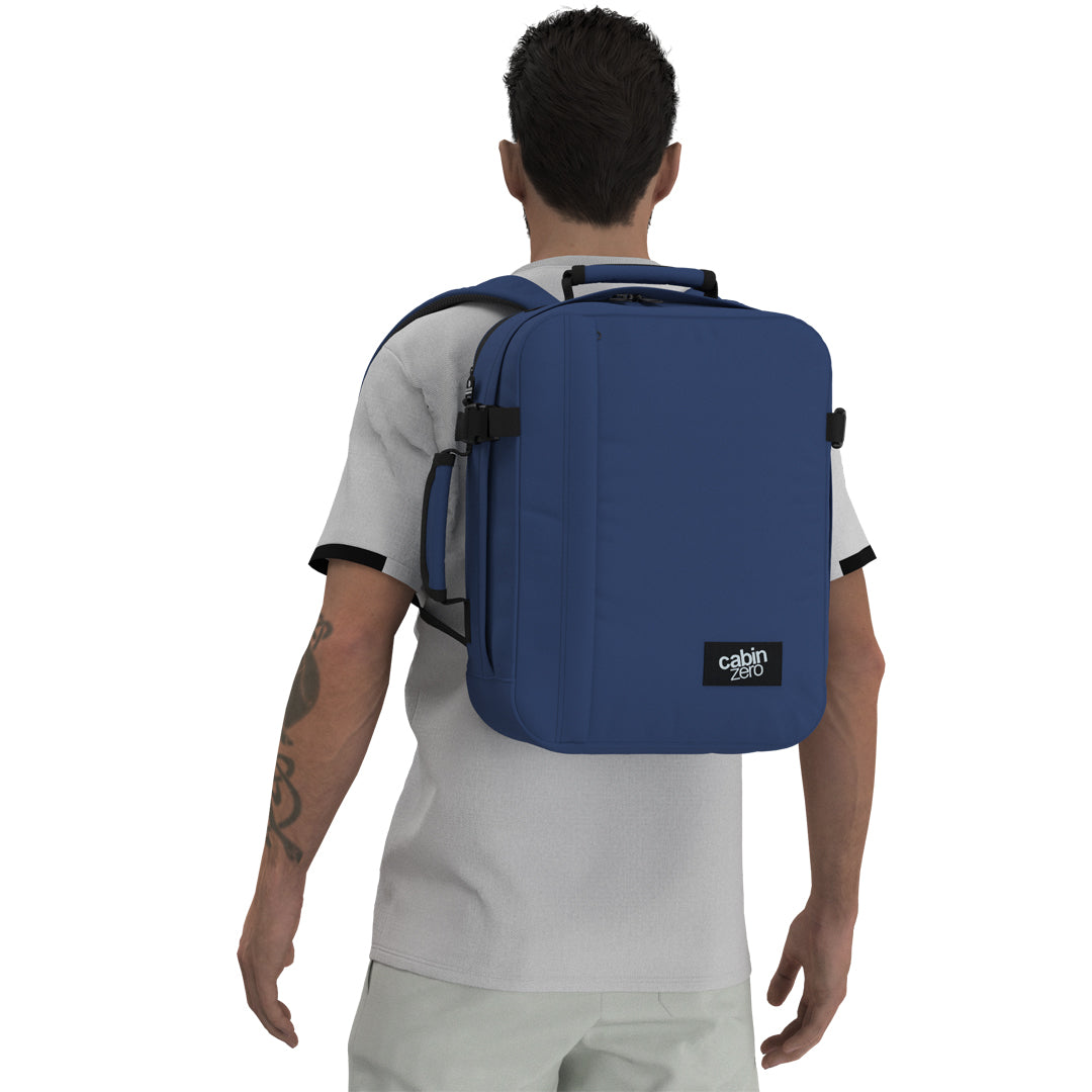 <tc>Classic</tc> Sac à Dos Tech 28L <tc>Navy</tc>